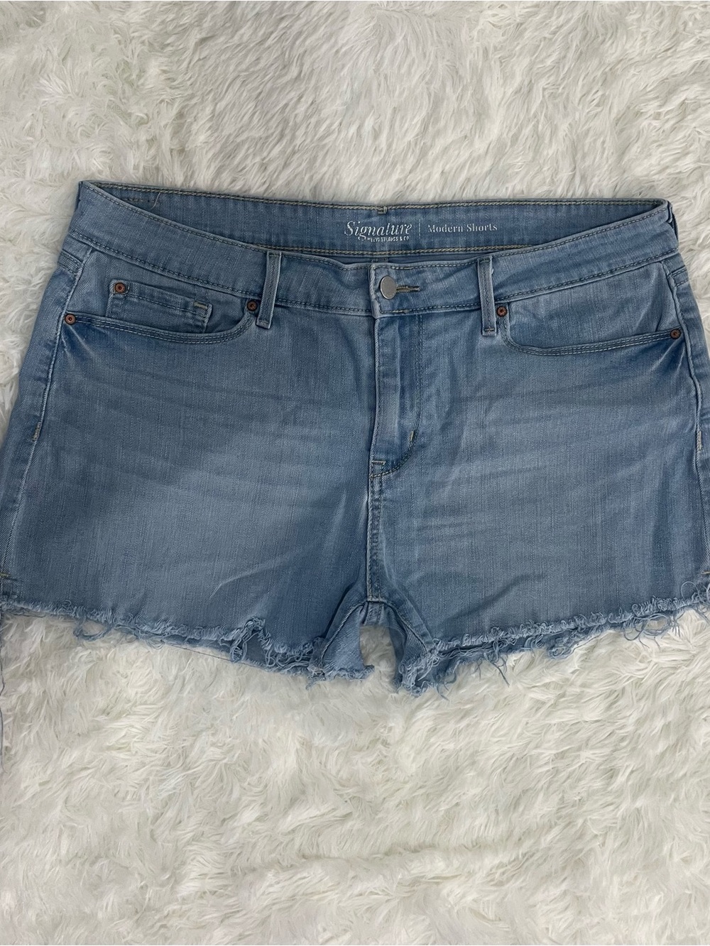 Signature Levi Strauss Jean Shorts